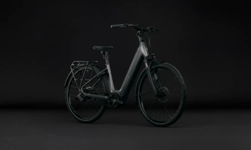 Bicicleta eléctrica Cube Supreme Hybrid Deluxe SLT 600 slabgrey´n´chrome Cuadro abierto – vista frontal | Ebike.es