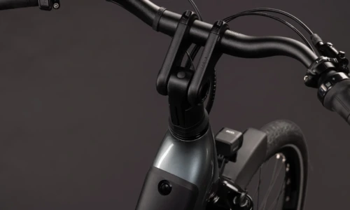 Bicicleta eléctrica Cube Supreme RT Hybrid Deluxe EX 600 quicksilver´n´grey Cuadro abierto – detalle 1 | Ebike.es