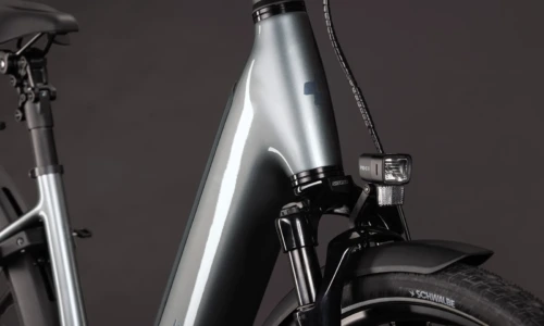 Bicicleta eléctrica Cube Supreme RT Hybrid Deluxe EX 600 quicksilver´n´grey Cuadro abierto – detalle 5 | Ebike.es