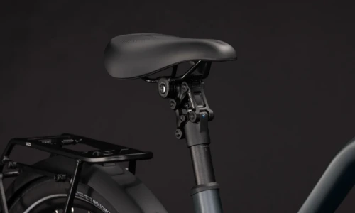 Bicicleta eléctrica Cube Touring Hybrid Deluxe SLX 800 slabgrey´n´chrome Cuadro semiabierto – detalle 4 | Ebike.es