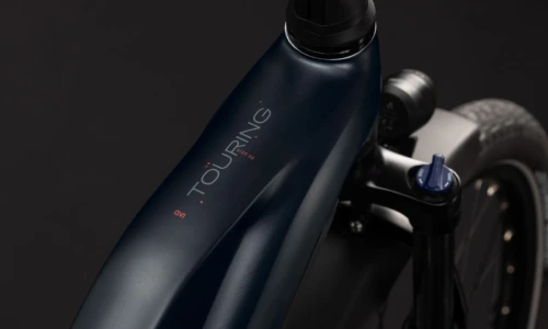 Bicicleta eléctrica Cube Touring Hybrid ONE 600 grey´n´coolgrey Cuadro semiabierto – detalle 1 | Ebike.es