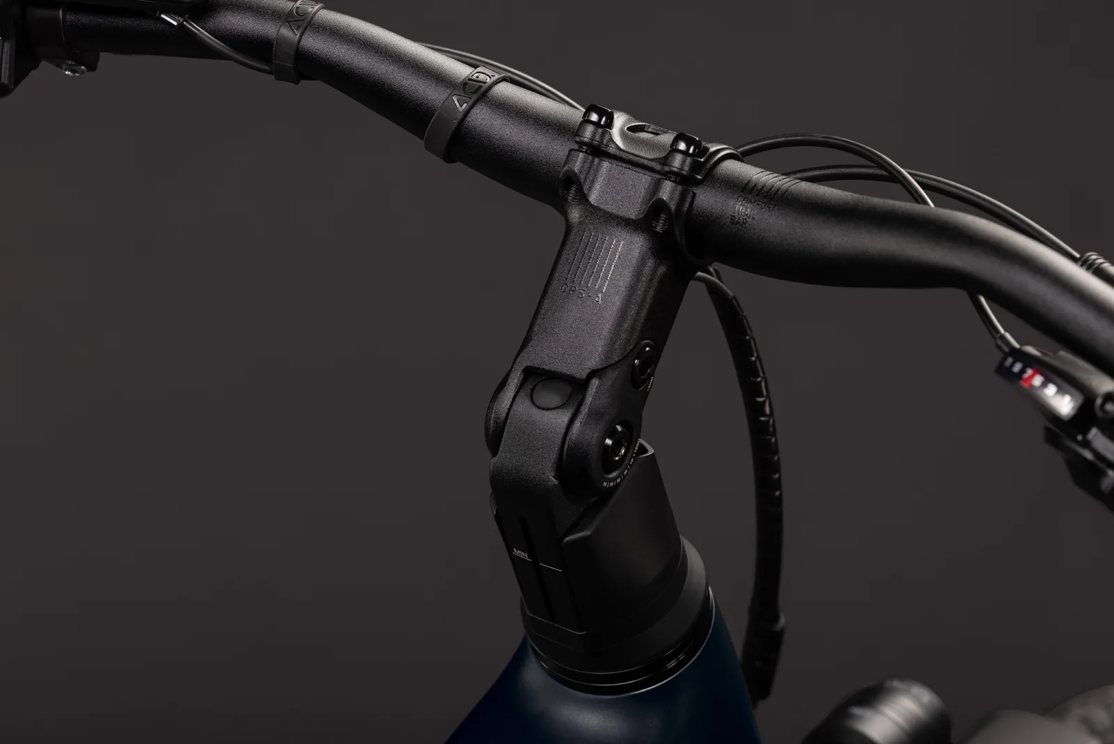 Cube Touring Hybrid ONE 600 Wh grey´n´coolgrey – Bicicleta Eléctrica Trekking 2027 Barra alta ebike.es Gran tienda de bicicletas eléctricas en España 5 Bicicleta eléctrica Cube Touring Hybrid ONE 600 grey´n´coolgrey Barra alta – detalle 3 | Ebike.es