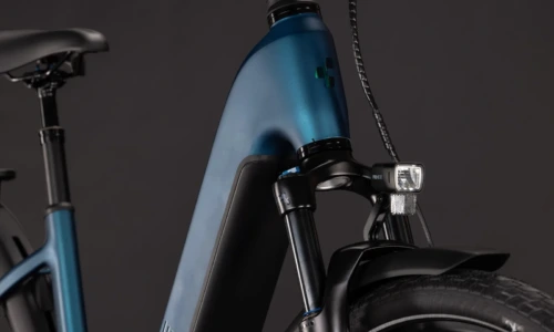 Cube Touring Hybrid Pro 800 Wh electricblue´n´prizm – Bicicleta Eléctrica Trekking 2027 Cuadro abierto ebike.es Gran tienda de bicicletas eléctricas en España 14 Bicicleta eléctrica Cube Touring Hybrid Pro 800 electricblue´n´prizm Cuadro abierto – detalle 5 | Ebike.es