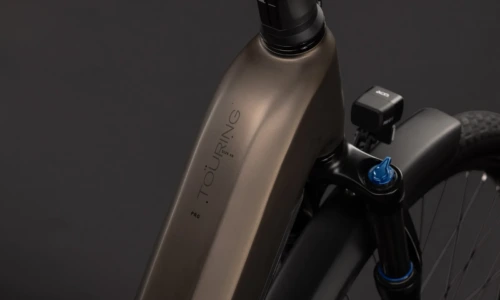 Cube Touring Hybrid Pro 800 Wh metallicumbra´n´black – Bicicleta Eléctrica Trekking 2027 Cuadro abierto ebike.es Gran tienda de bicicletas eléctricas en España 10 Bicicleta eléctrica Cube Touring Hybrid Pro 800 metallicumbra´n´black Cuadro abierto – detalle 1 | Ebike.es