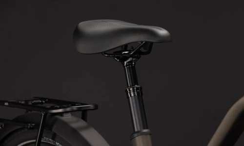 Bicicleta eléctrica Cube Touring Hybrid Pro 800 metallicumbra´n´black Cuadro semiabierto – detalle 4 | Ebike.es