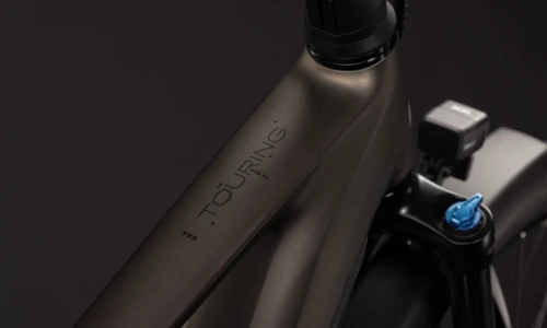 Cube Touring Hybrid Pro 800 Wh metallicumbra´n´black – Bicicleta Eléctrica Trekking 2027 Barra alta ebike.es Gran tienda de bicicletas eléctricas en España 10 Bicicleta eléctrica Cube Touring Hybrid Pro 800 metallicumbra´n´black Barra alta – detalle 1 | Ebike.es