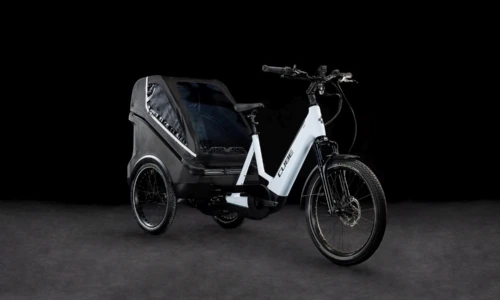 Cube Trike Family Hybrid 750 Wh flashwhite´n´reflex – Bicicleta Eléctrica de Carga 2027 ebike.es Gran tienda de bicicletas eléctricas en España 14 Bicicleta eléctrica Cube Trike Family Hybrid 750 flashwhite´n´reflex – vista frontal | Ebike.es