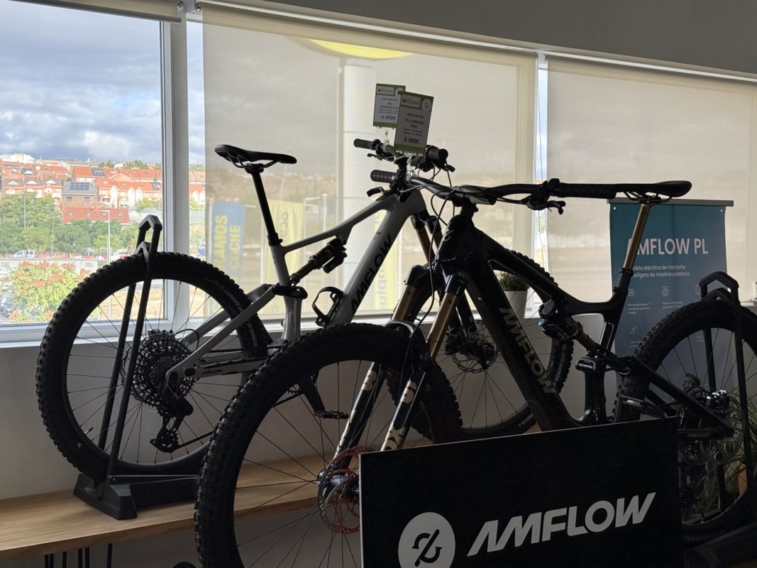 Bicicletas eléctricas Amflow con sistema de motor DJI Avinox en la tienda Ebike.es